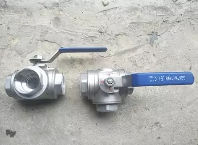 van bi ba ngã lắp ren tay gạt