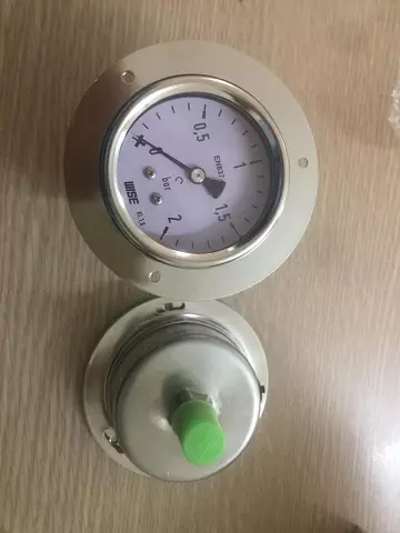đồng hồ đo áp suất chân sau có vành