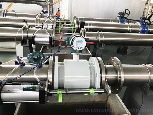 Đồng hồ đo nước điện tử DN40