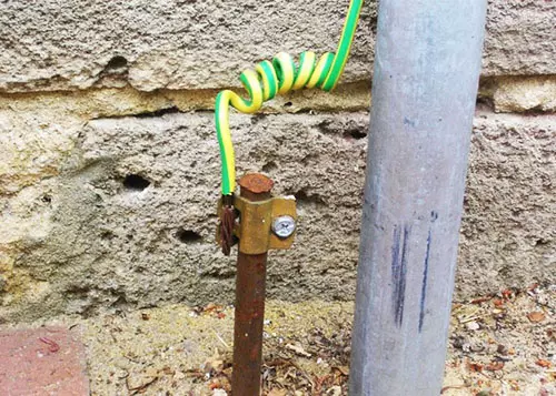 noi-dat-cho-dong-ho-nuoc-dien-tu-1 Nối đất cho đồng hồ nước điện từ