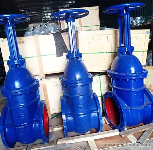 van-cong-ty-noi-1 Van cổng ty nổi tay quay