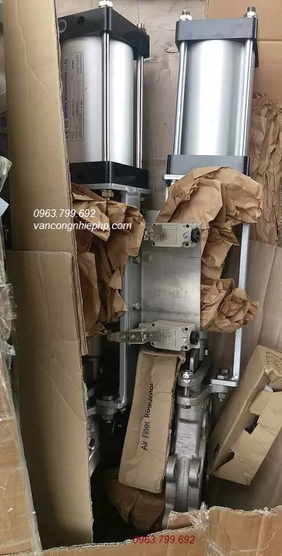 van_cong_dao_dieu_khien_bang_khi_nen van_cong_dao_dieu_khien_bang_khi_nen