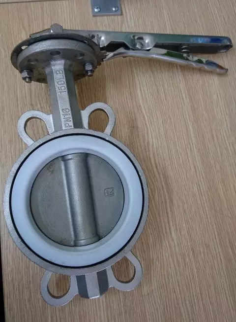 vanbuominoxtaygathanquoc van bướm inox tay gạt hàn quốc