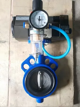 van bướm thân gang cánh inox điều khiển khí nén