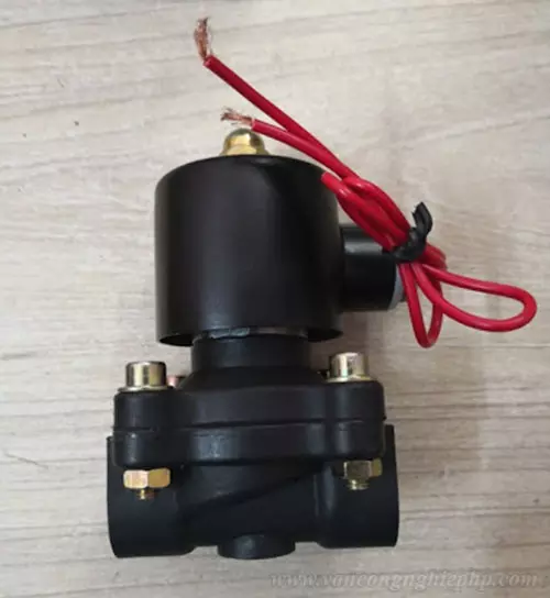 vandientunhuaroundstar Van điện từ nhựa Round Star